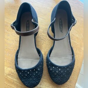 Seychelles Black Flats with Brown Strap